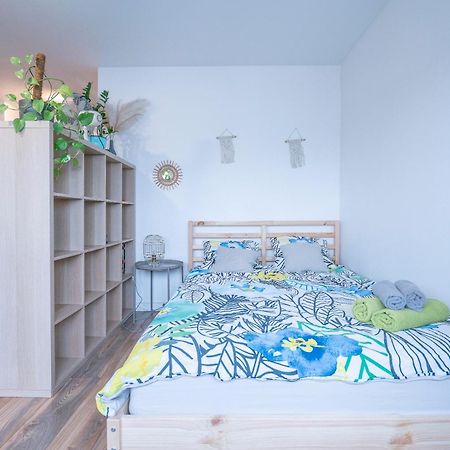 Апартаменты 10Th Floor Studio In The City Center Of Вроцлав Экстерьер фото